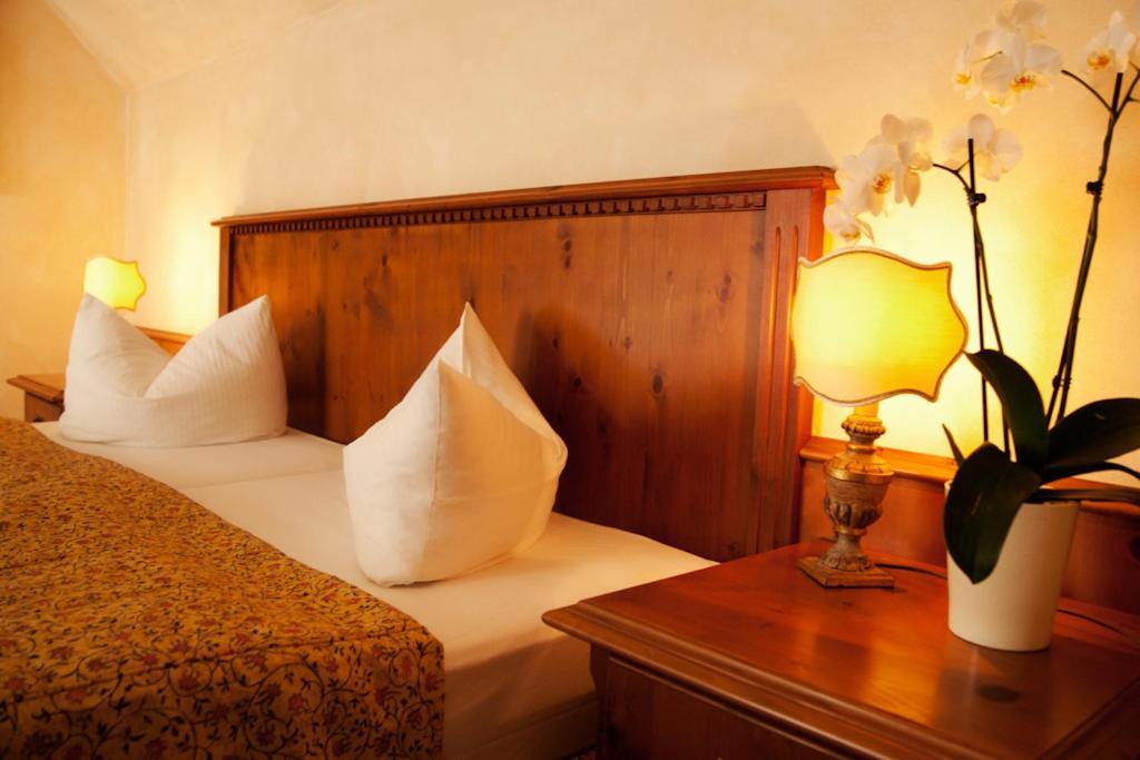 Landgasthof & Hotel Jagdhof Stralsund Habitación foto
